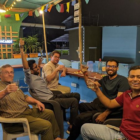 Awaara Backpackers Hostel, アリバグ エクステリア 写真