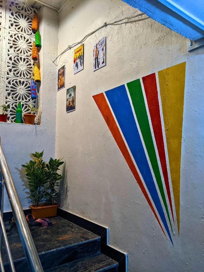 Awaara Backpackers Hostel, アリバグ エクステリア 写真