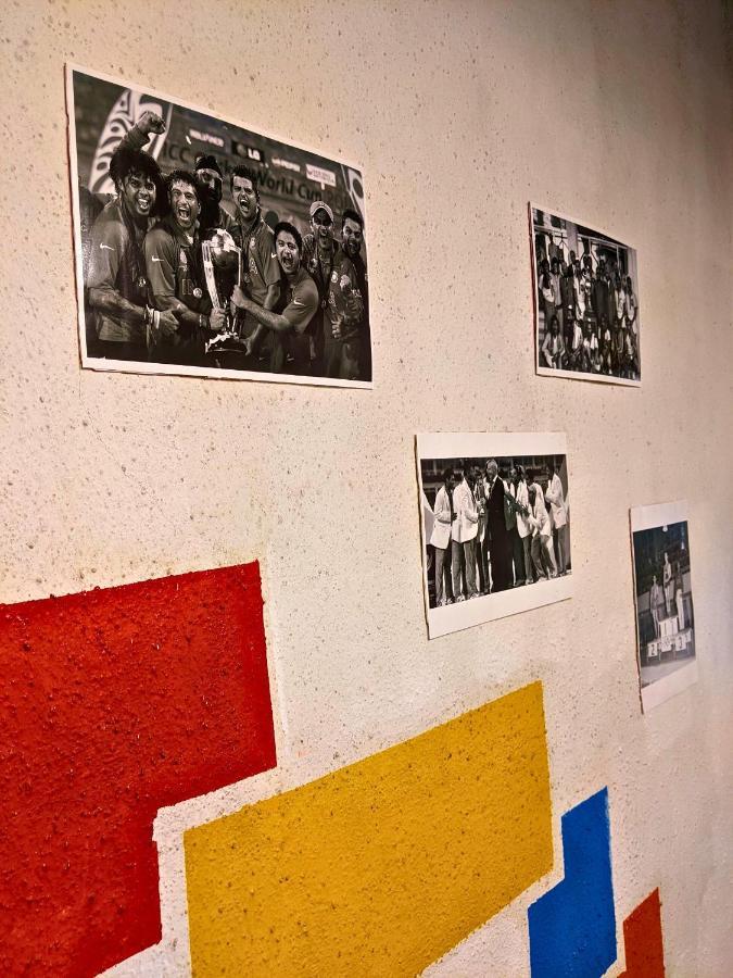 Awaara Backpackers Hostel, アリバグ エクステリア 写真