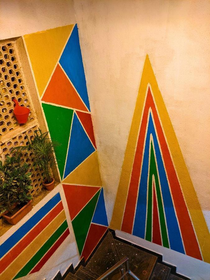Awaara Backpackers Hostel, アリバグ エクステリア 写真