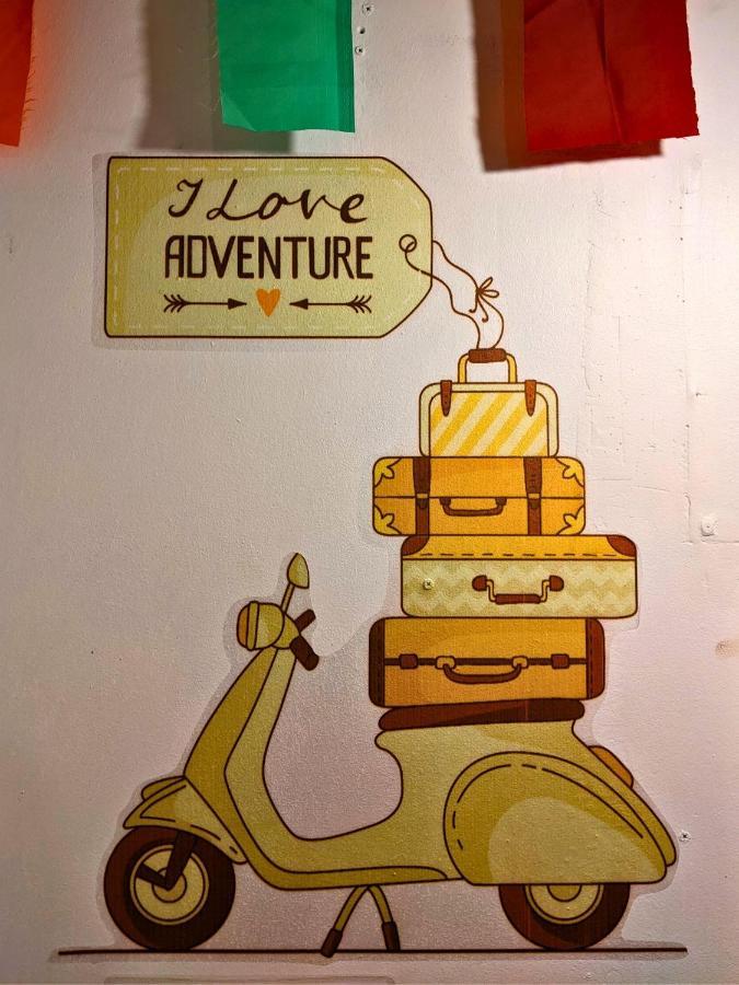 Awaara Backpackers Hostel, アリバグ エクステリア 写真