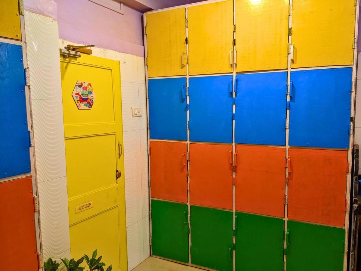 Awaara Backpackers Hostel, アリバグ エクステリア 写真